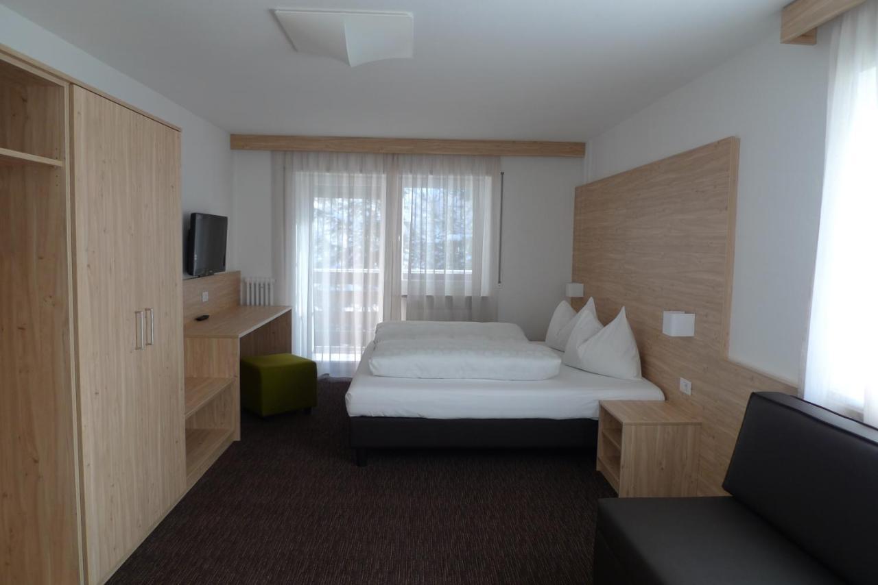 Hotel Stifter Лутаґо Екстер'єр фото