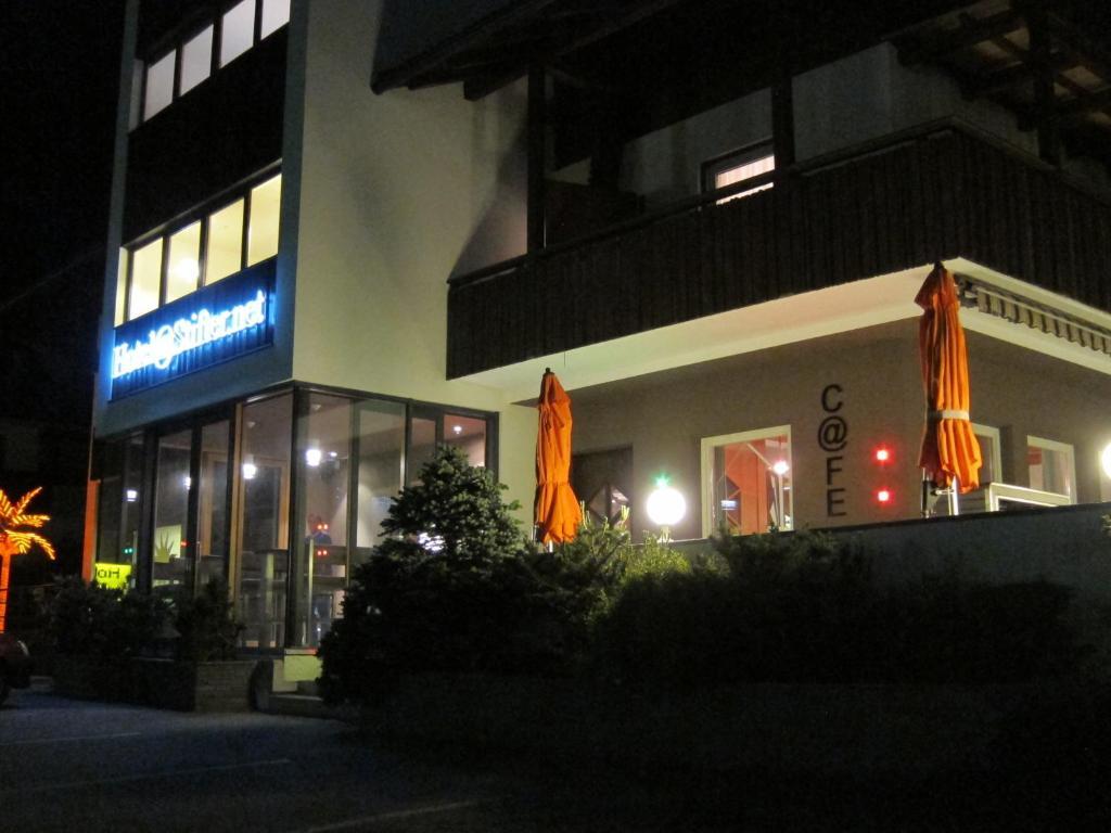 Hotel Stifter Лутаґо Екстер'єр фото